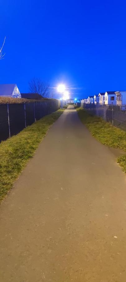 Przytulny Domek Holenderski Z Podgrzewanym Odkrytym Basenem Do Dyspozycji Gosci De Haan Kültér fotó
